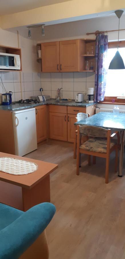 זלקרוס Antal Apartmanok מראה חיצוני תמונה