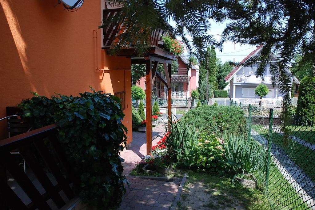 זלקרוס Antal Apartmanok מראה חיצוני תמונה